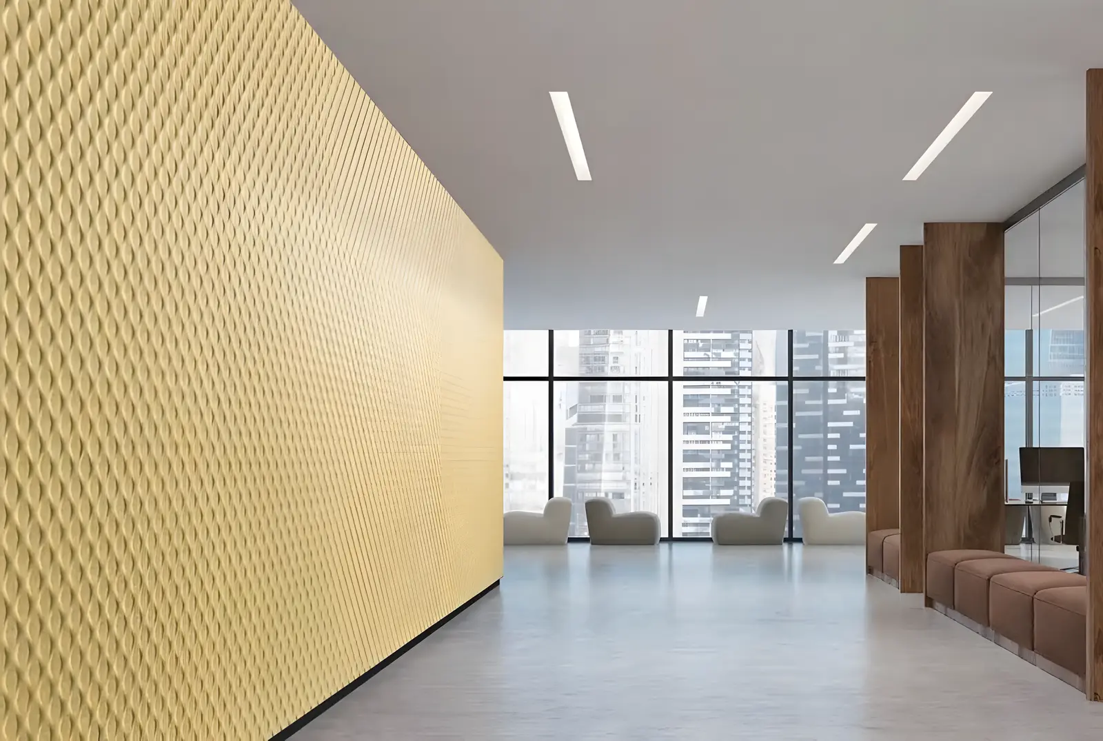 Public building hall with acoustic treatment compliant with fire standards
